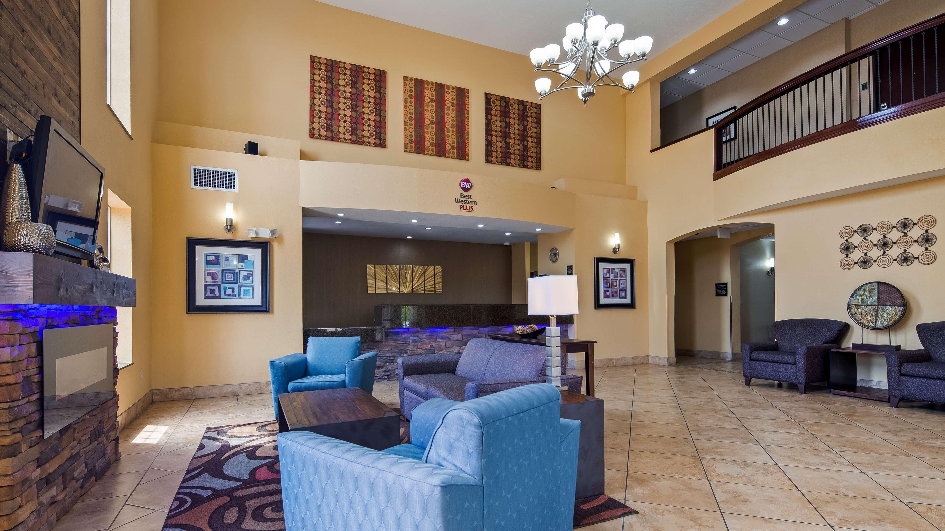 Best Western Plus Eastgate Inn & Suites Уичита Экстерьер фото